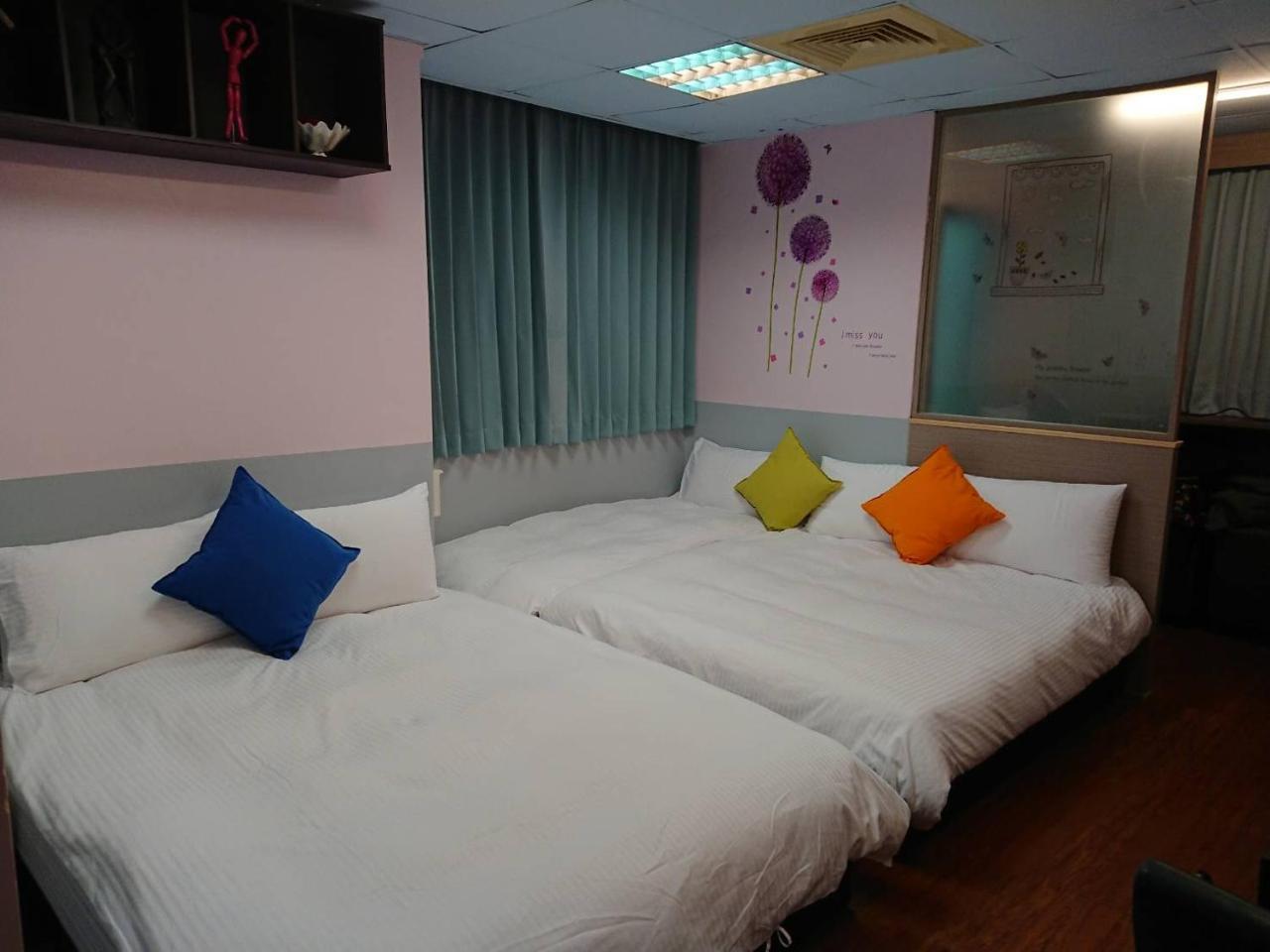 Papa Bear'S Guesthouse Taichung Exterior foto