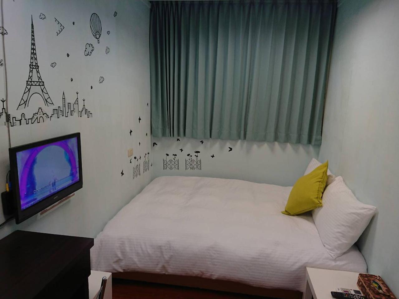 Papa Bear'S Guesthouse Taichung Exterior foto